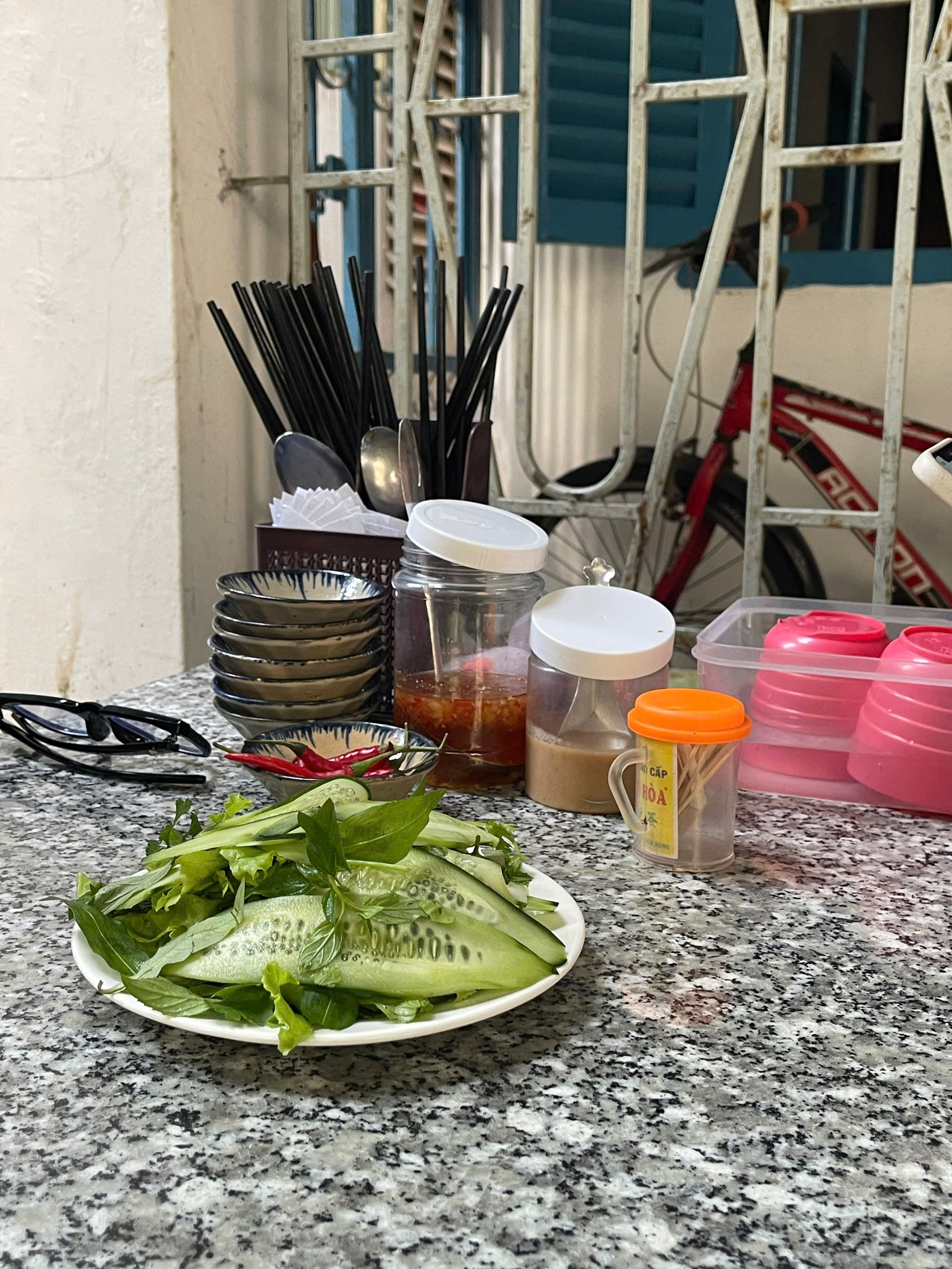 Đĩa rau sống siêu tươi - Bánh xèo hẻm 04